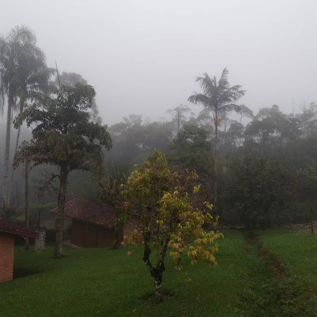 Pousada Recanto Dos Pinheiros Pilar do Sul Exterior foto
